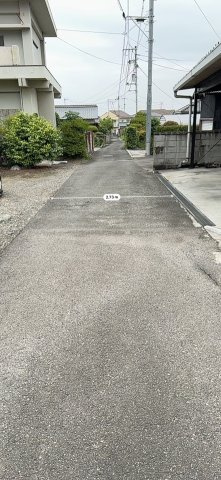 土橋2丁目　売土地の前面道路含む現地写真