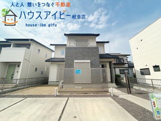 【外観】 | 本巣市温井！築６年中古住宅！オール電化住宅・太陽光発電システム搭載！お車並列3台可能！ | 本巣市温井！築６年中古住宅！オール電化住宅・太陽光発電システム搭載！お車並列3台可能！