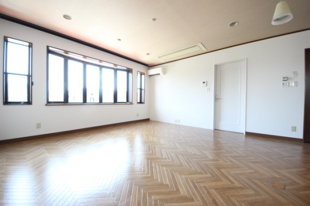 熊川428-2戸建の居間・リビング