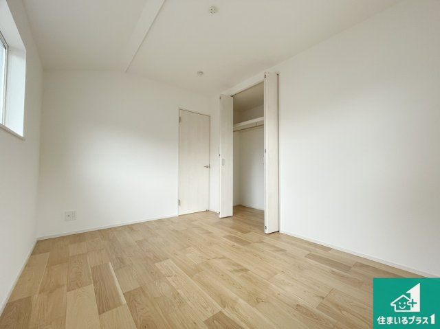 明石市大久保町高丘　第14期　新築一戸建ての洋室|シンプルな洋室は、自分好みのインテリアが楽しめます♪ご家族とインテリアや家具を選びに行くのは新築購入時の醍醐味の一つです。ぜひお楽しみください♪