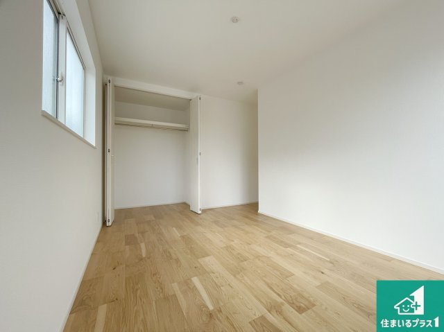 明石市大久保町高丘　第14期　新築一戸建ての洋室|シンプルな洋室は、自分好みのインテリアが楽しめます♪ご家族とインテリアや家具を選びに行くのは新築購入時の醍醐味の一つです。ぜひお楽しみください♪