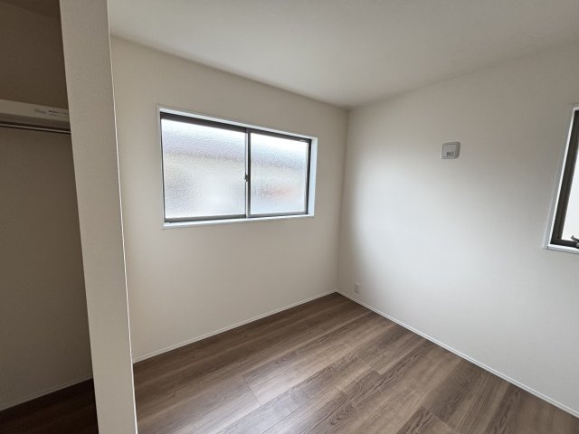 知立市新林町平草12-8『仲介手数料無料』新築戸建ての洋室