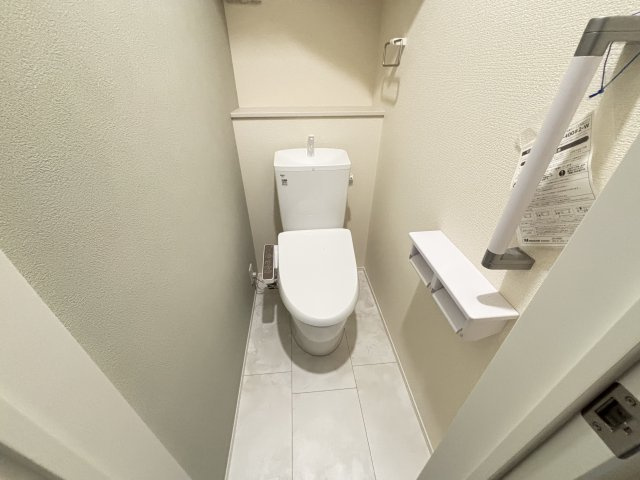 知立市新林町平草12-8『仲介手数料無料』新築戸建てのトイレ