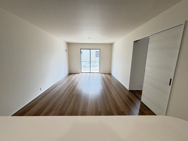 知立市新林町平草12-8『仲介手数料無料』新築戸建ての居間・リビング