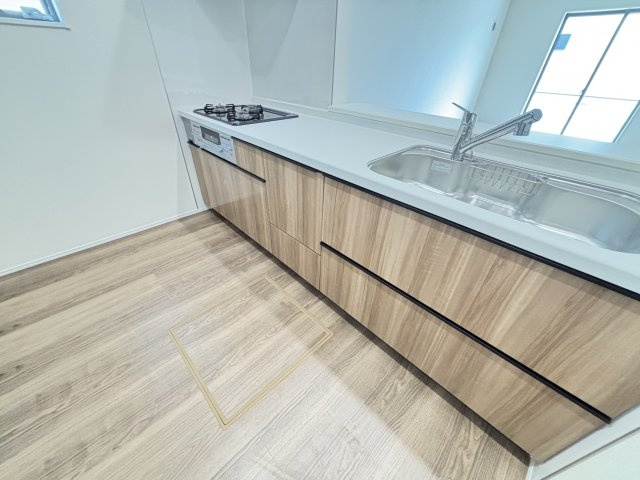 知立市新林町平草12-8『仲介手数料無料』新築戸建てのキッチン