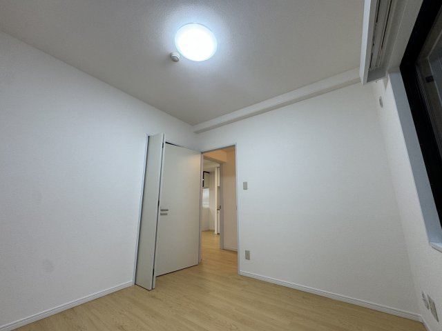 -三丁目不動産-　深谷ダイヤモンドマンション　内工事の洋室