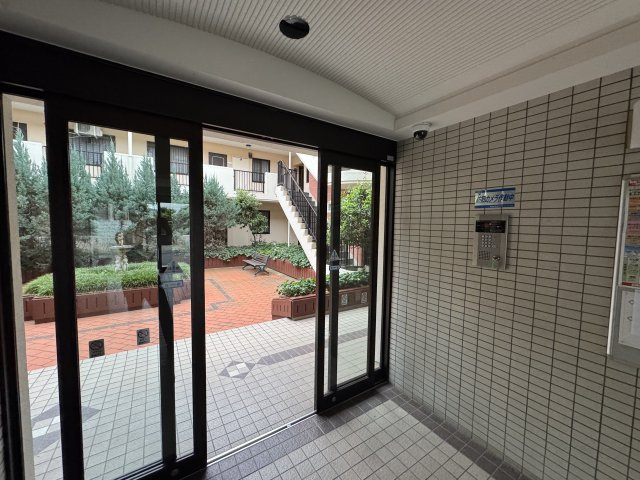 -三丁目不動産-　深谷ダイヤモンドマンション　内工事のエントランス