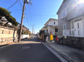 【前面道路含む現地写真】