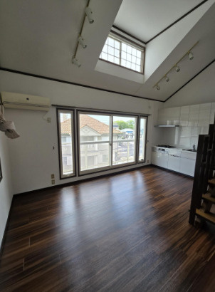 篠原本町5丁目貸家の居間・リビング