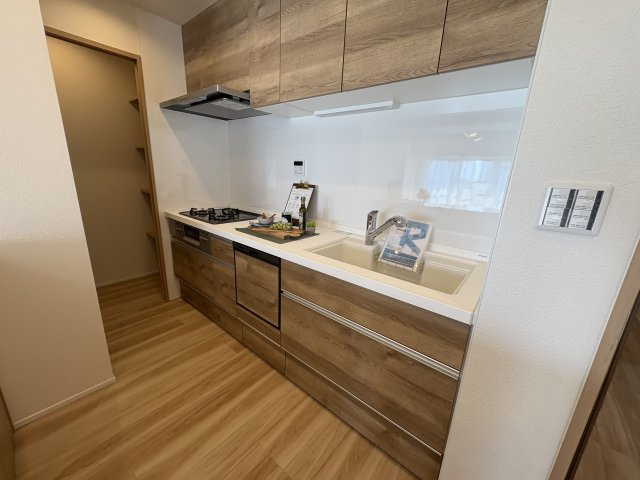 【キッチン】千里中央パーク・ヒルズＤ棟 