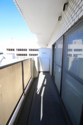 【バルコニー】 | 入間市駅前ビル | 室内写真は別部屋のため現況優先となります