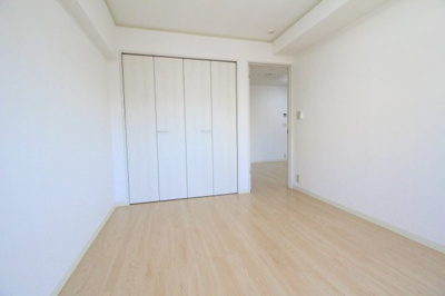 【居間・リビング】 | 入間市駅前ビル | 室内写真は別部屋のため現況優先となります