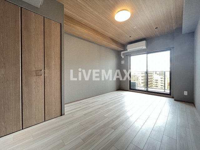 【居間・リビング】エステムコート名古屋新栄Ⅵアートテラス