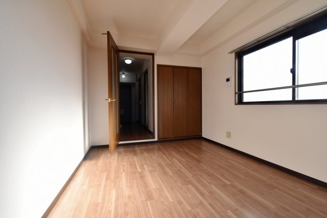 セイントプレアー2の居間・リビング