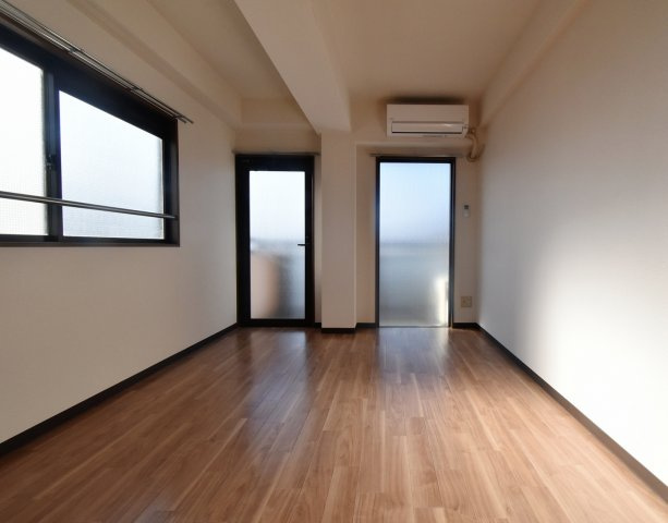 セイントプレアー2の居間・リビング