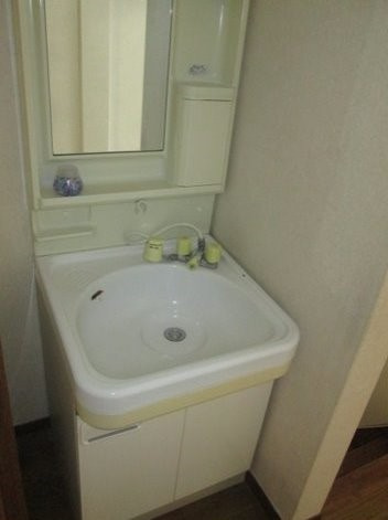 東大阪市上石切町1丁目の独立洗面台|※2020年4月撮影