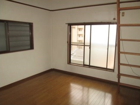 東大阪市上石切町1丁目の洋室|※2020年4月撮影