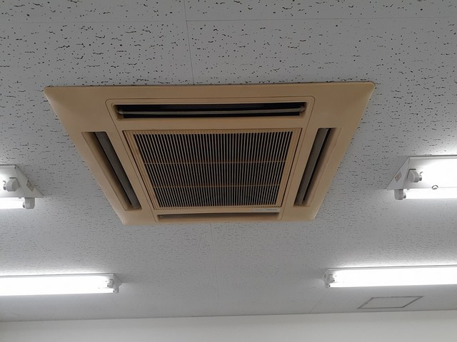 城北２丁目倉庫付事務所の設備