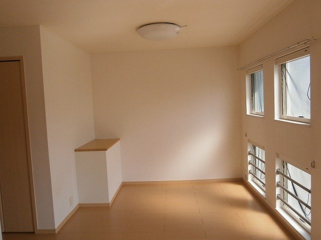 グラース・アンジュＣの居間・リビング