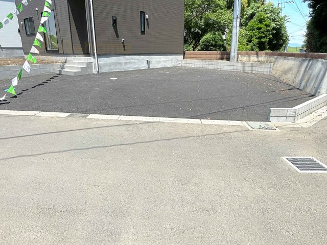 古河市宮前町第9　新築戸建て　1号棟の駐車場|カースペースは2台お停めいただけます♪