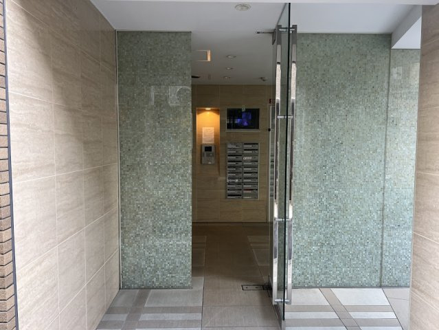 ウインドベル北大路のエントランス