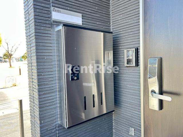 江南市島宮町西之宮のアパートの設備|宅配ボックス(イメージ)