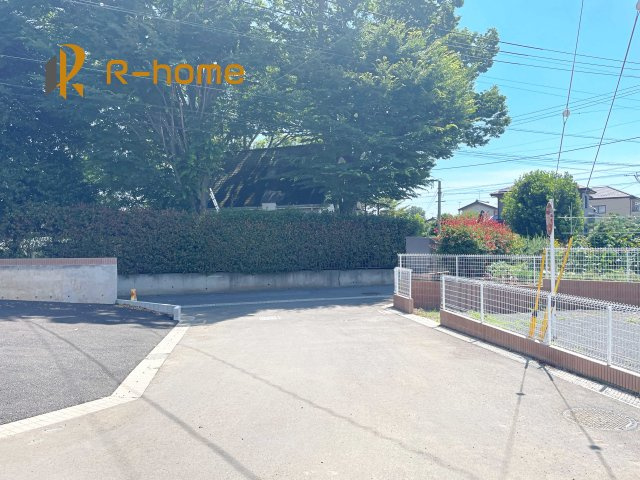 古河市宮前町第9　新築戸建て　11号棟の前面道路含む現地写真|堂々！建物完成♪実際のお部屋をご見学可能です♪
ご見学が一番の資料！お気軽にお問い合わせ下さい♪
