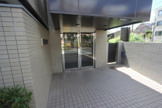 【エントランス】
