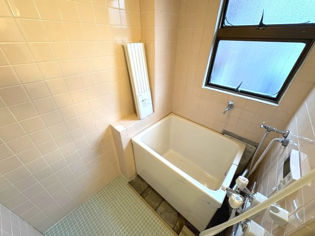 ユアーズマンションの浴室|ゆったり過ごせるお風呂です