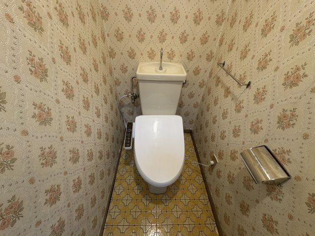 ユアーズマンションのトイレ|ゆったりとした空間のトイレです