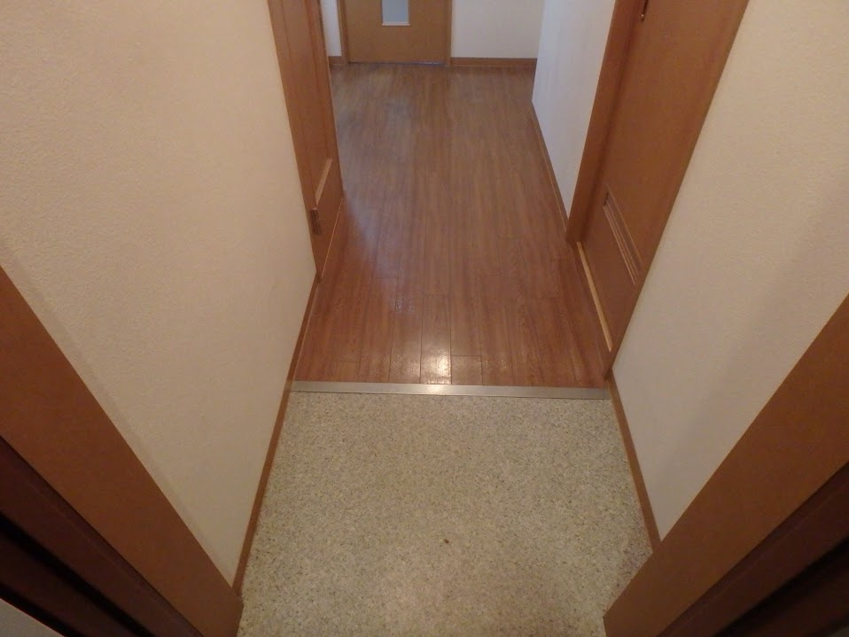 アクアリヴィエールの玄関