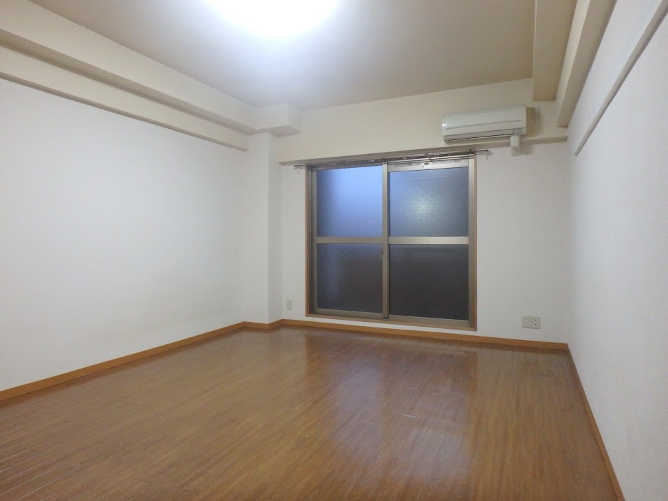 アクアリヴィエールの洋室