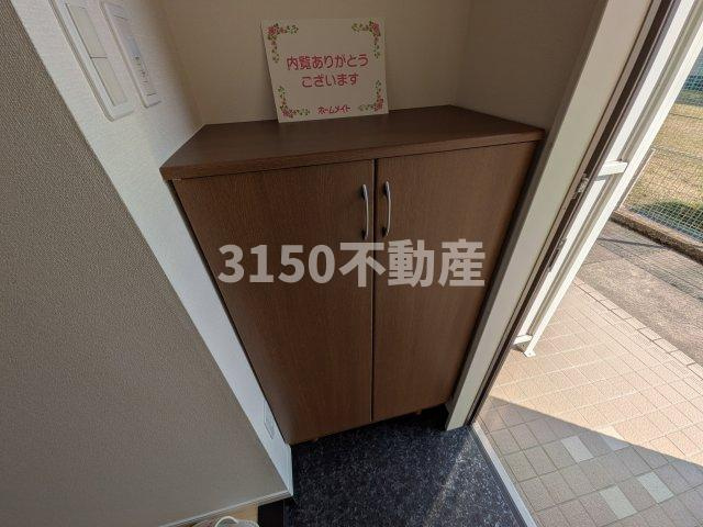 サンハイツ・カトーの玄関