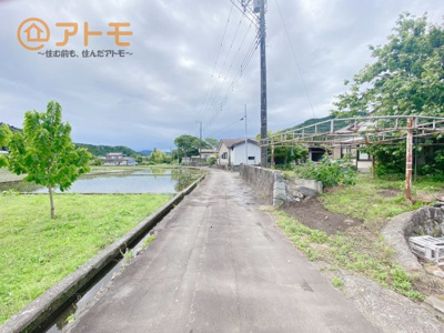 【前面道路含む現地写真】 | 富士宮市西山　土地