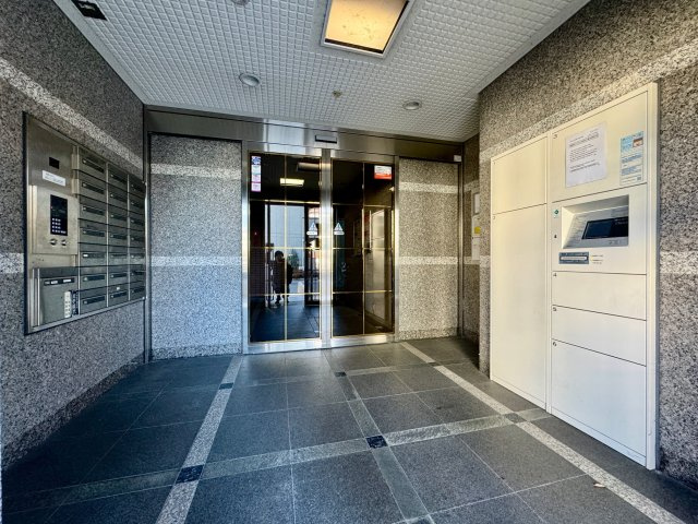 ハイグレイド公園南のエントランス