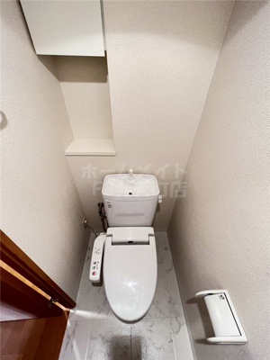 【トイレ】 | プロシード弁天町 | 落ち着いた色調のトイレです