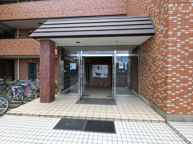 【エントランス】