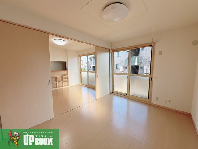 アネックス北棟の居間・リビング