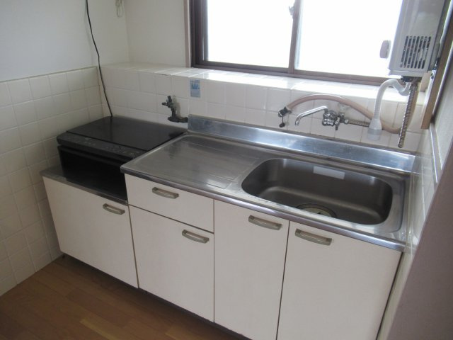 山崎ビルのキッチン|きれいなキッチンです