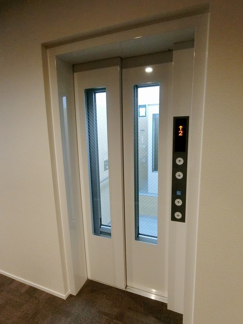 アントルポ・デ・ラ・ピエールのその他共用部分|★エレベーター★