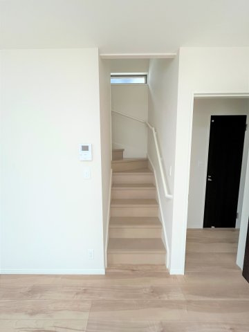 【その他】 | 仲介手数料無料！高千帆小学校に通える新築戸建　山陽小野田市新生２丁目　３号地　ネクサスタウン | 人気のリビング階段