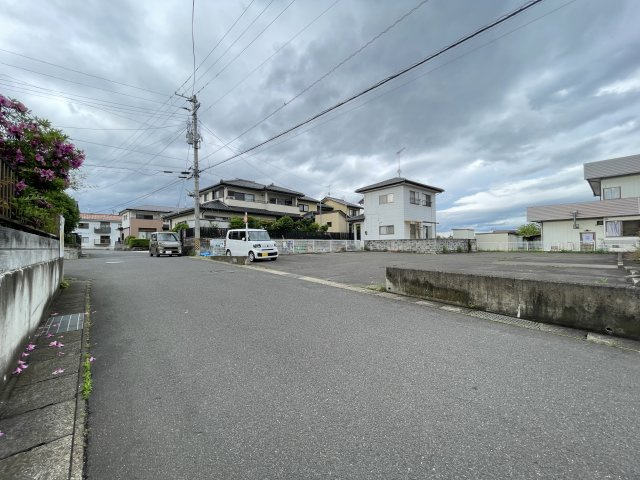 南矢野目字台畑　住宅用地の前面道路含む現地写真