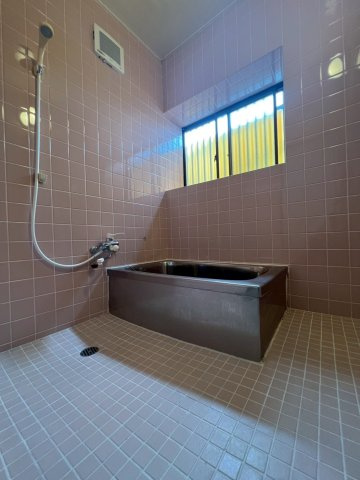 和歌山市直川戸建ての浴室