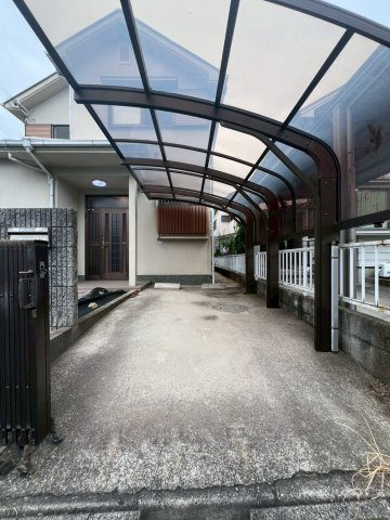 和歌山市直川戸建ての駐車場