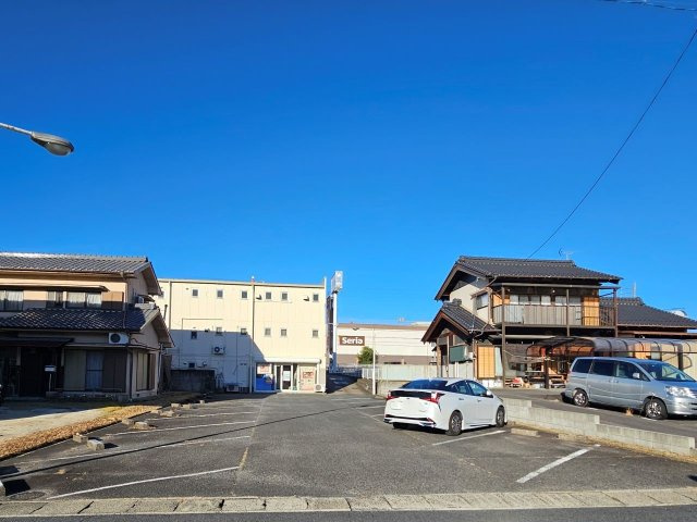 第二ファーストビルの駐車場