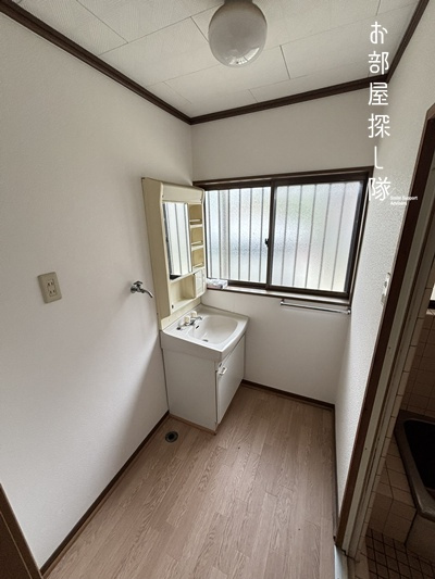 久留米市宮ノ陣町大杜のアパートの洗面所