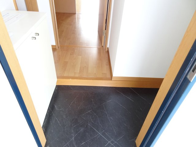 プレシャスの玄関