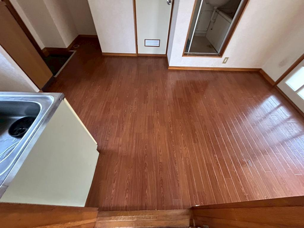 向広ハイツの玄関