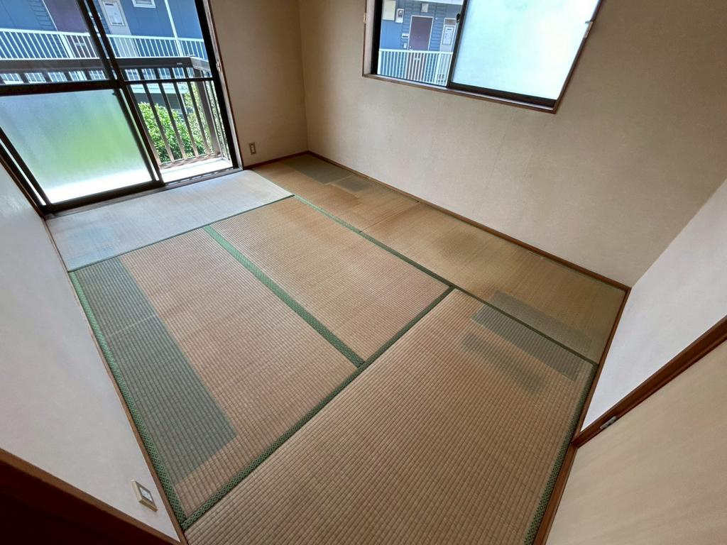 向広ハイツの和室