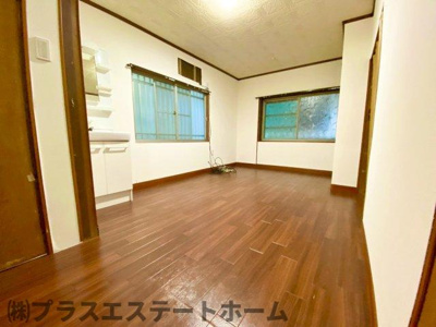 【居間・リビング】 | 西丸山町3丁目 戸建